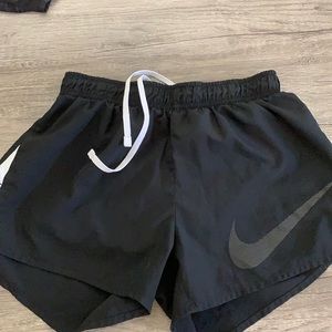 black nike dri-fit shorts